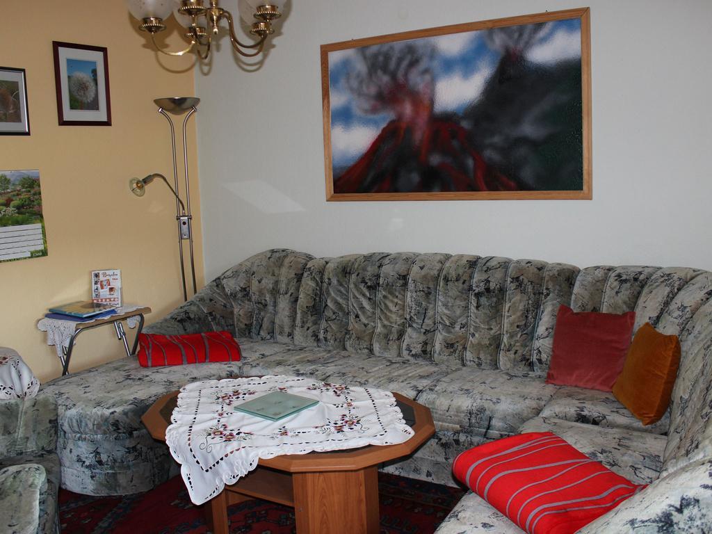 Re-Kreation Apartment Hallschlag Ruang foto